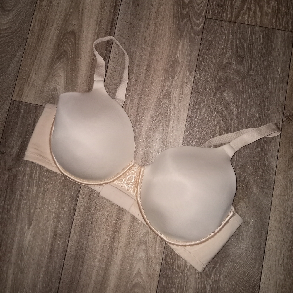 Vanity fair nude bra size 36D